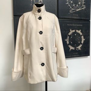 CHICOS OFF WHITE LINED COAT SIZE 3